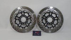 CONJUNTO DISCOS DE FRENO DELANTEROS HYOSUNG GTR 250 INYECCION 08-09